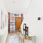 High End Luxury Townhouse In Jq, 4 Bedrooms, Flat Screen Tv In All Rooms, Free Parking, Near Birmingham City Centre Deposit Required